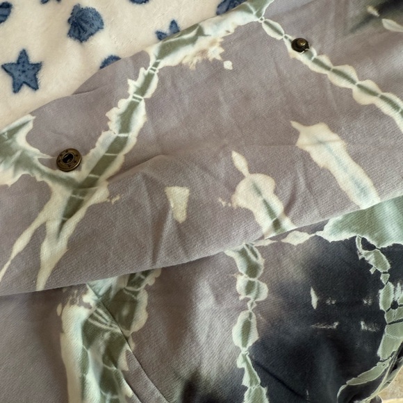 Young Fabulous & Broke Black and Green Tie-Dye Jogger Set - Picture 4 of 7